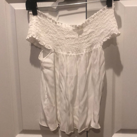 Brandy meliville off the shoulder - Picture 2 of 2